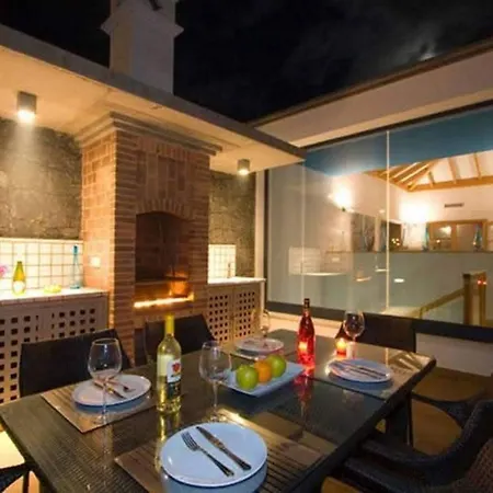 Playas Blanca Pool Private