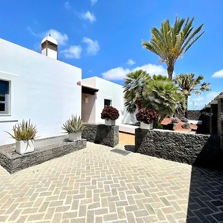 Playas Blanca Pool Private Villa