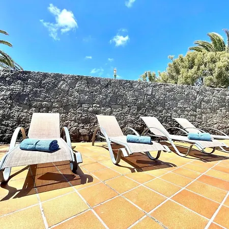 Playas Blanca Pool Private Villa *