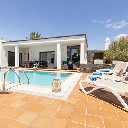 Playas Blanca Pool Private Vila