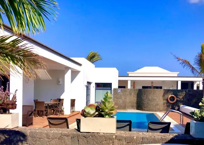 Playas Blanca Pool Private Villa *